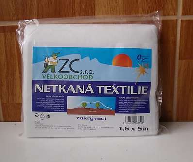 Bílá netkaná textilie 3,2 x 5 m